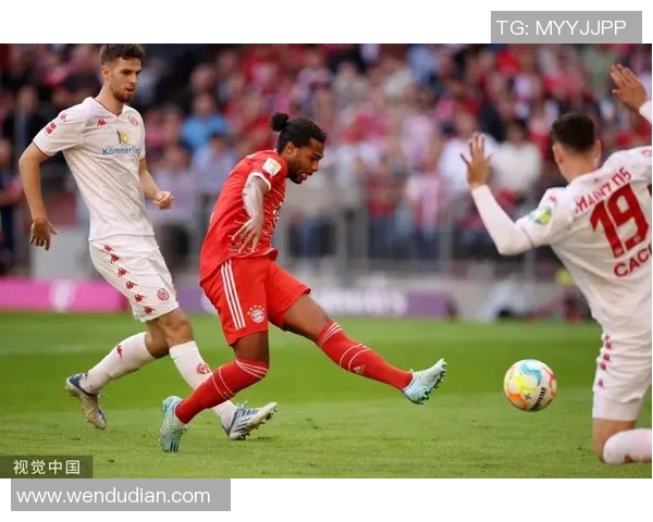 历届足球最佳进球球星盘点与精彩时刻回顾