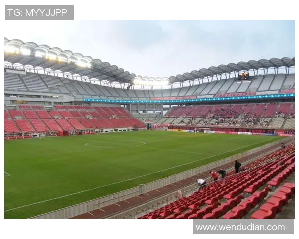 巴雷特领衔重返绿茵场 引领新一代足球风潮与传奇崛起