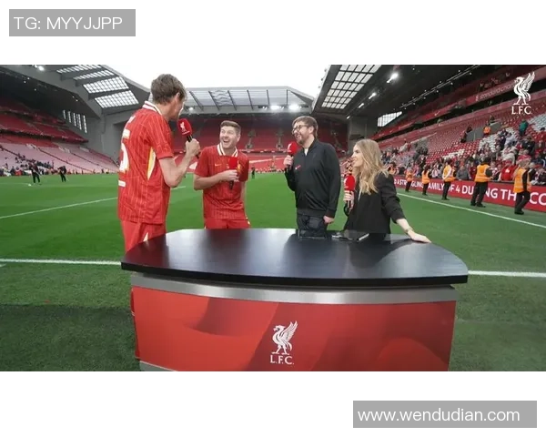 足球明星儿子搞笑集锦 父子默契爆笑瞬间 让你捧腹大笑