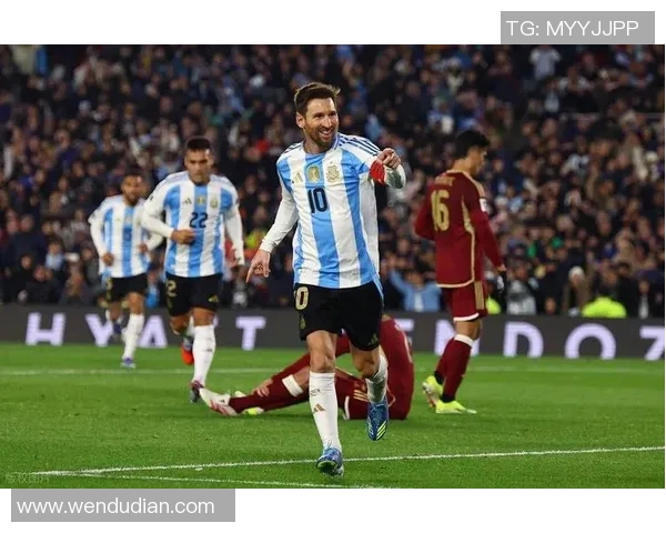 聚焦绿茵巨星球服演变展现激情与荣耀的独特魅力